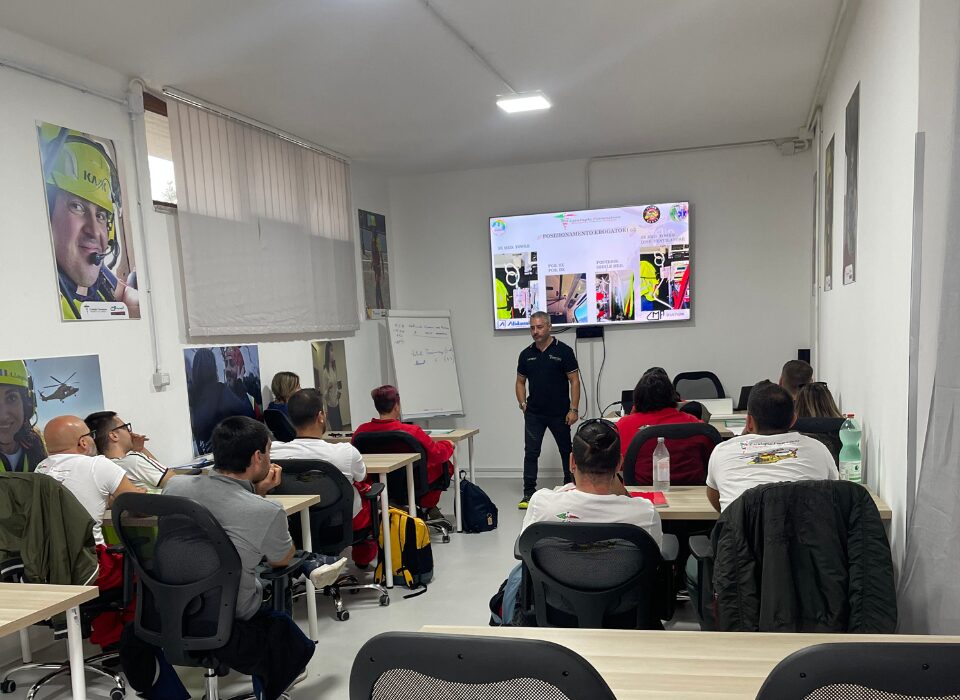 CORSO GESTIONE AVANZATA DELLE VIE AEREE IN EMERGENZA